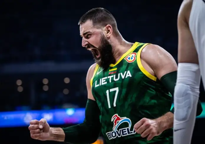 Μαρκ Στάιν: Οι Νάγκετς δεν εξετάζουν το ενδεχόμενο αποδέσμευσης του Βαλαντσιούνας