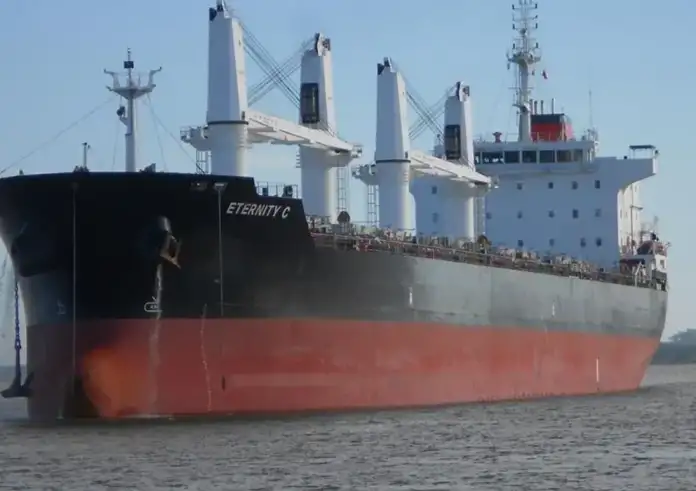 Ερυθρά Θάλασσα: Νέα επίθεση σε ελληνόκτητο πλοίο – Πληροφορίες για δύο νεκρούς στο πλήρωμα