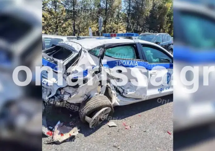 Λάρισα: Αγροτικό έπεσε πάνω σε περιπολικό – Στο νοσοκομείο δύο αστυνομικοί