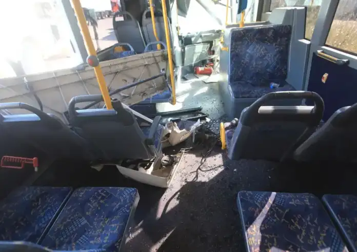 Σοβαρό τροχαίο στη Βούλα: Συγκρούστηκαν λεωφορεία – Περισσότεροι από 11 οι τραυματίες, ο ένας σοβαρά