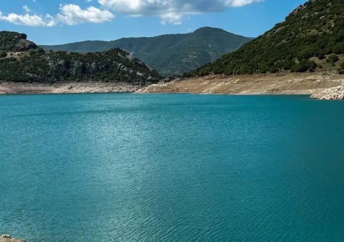 Καμπανάκι για τα αποθέματα νερού: Υπό πίεση η Αττική