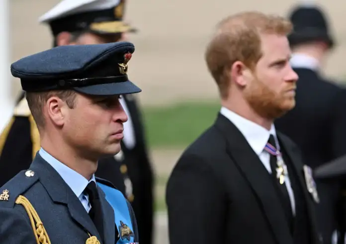 Βασιλική οικογένεια: Εντοπίστηκε νεκρή 20χρονη ξαδέλφη του πρίγκιπα Ουίλιαμ με ένα όπλο δίπλα της