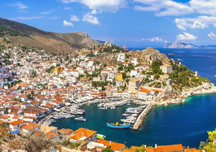 Ύδρα: Μόνο με άδεια τα οχήματα - Ποια θα επιτρέπονται, πότε θα μπει σε ισχύ ο κανονισμός