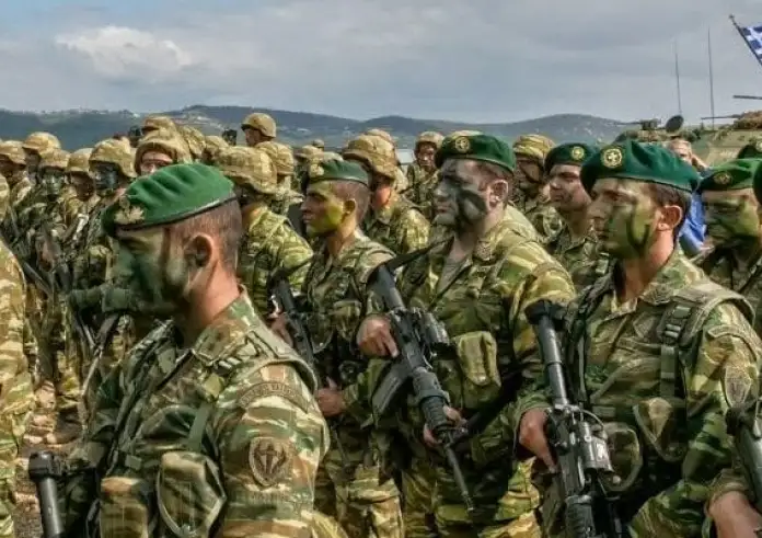 Πόσο θα αυξηθεί ο μισθός των φαντάρων - Τι ισχύει