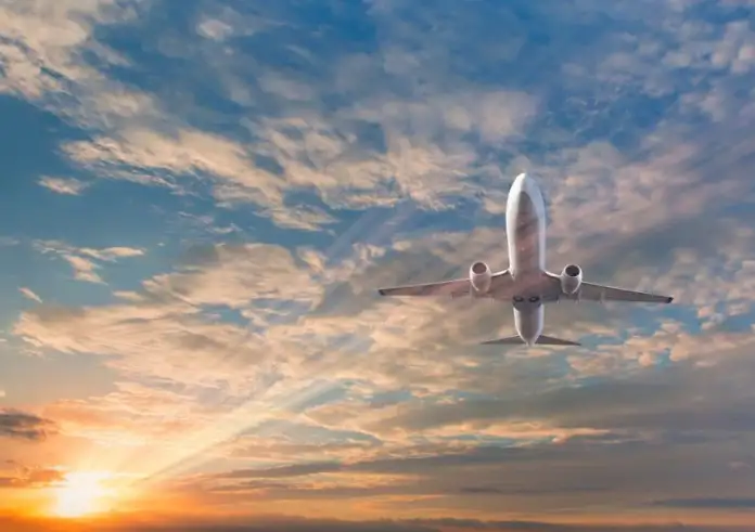 Τρόμος σε πτήση της United Airlines: Το μήνυμα του πιλότου στα 10.000 πόδια. Mayday. Βίντεο