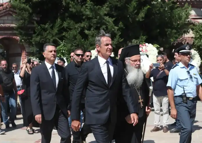 Ψηλέ, θα μας λείψεις: Ο επικήδειος του Κυριάκου Μητσοτάκη στον Απόστολο Βεσυρόπουλο