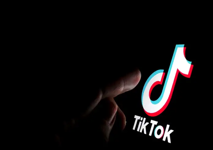 TikTok: Πώς μια απλή εφαρμογή έγινε μέσο επιρροής της ψυχικής μας υγείας
