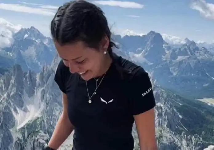 Άλπεις: Νεκρή 29χρονη αλεξιπτωτίστρια από ριπή ανέμου - Την έριξε σε γκρεμό