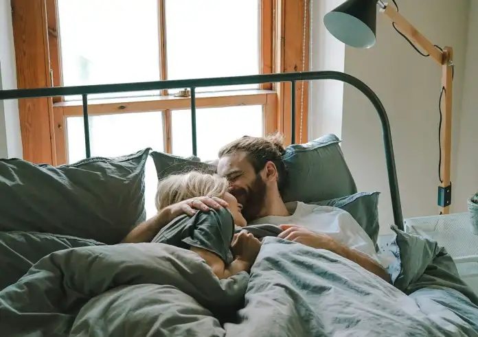 Τρία σημάδια που δείχνουν αν ο σύντροφός σας σέβεται πραγματικά