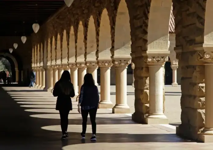 Σάλος στις ΗΠΑ: Ακυρώθηκαν 6.000 φοιτητικές βίζες με εντολή Τραμπ – Ο λόγος που ξεσήκωσε θύελλα