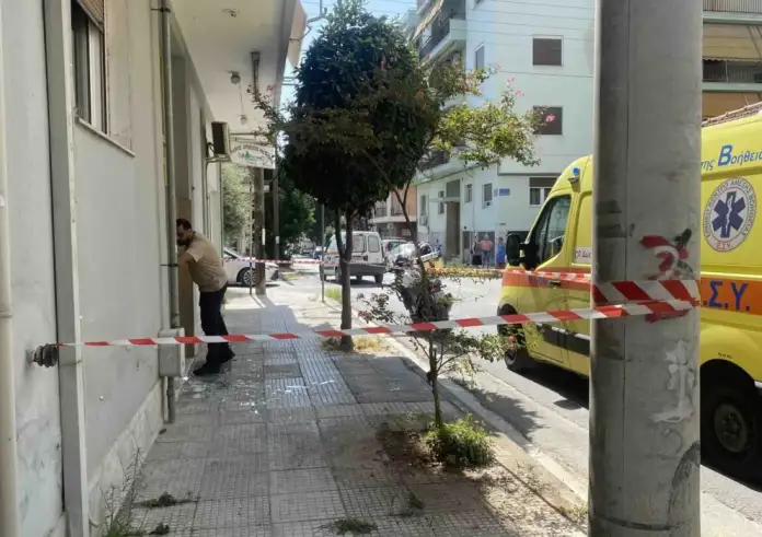 Νέα γυναικοκτονία στον Βόλο: 40χρονος σκότωσε τη σύζυγό του μπροστά στο παιδί τους και τράπηκε σε φυγή