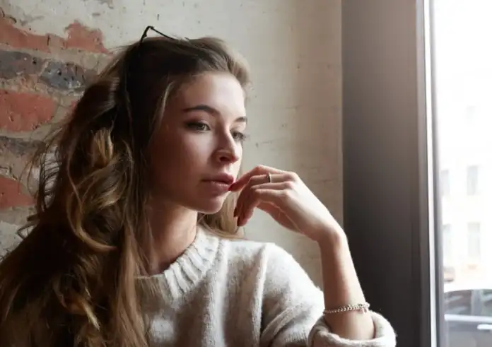 Ζω με διπολική διαταραχή — και αυτοί είναι οι 3 μύθοι που έχω κουραστεί να ακούω