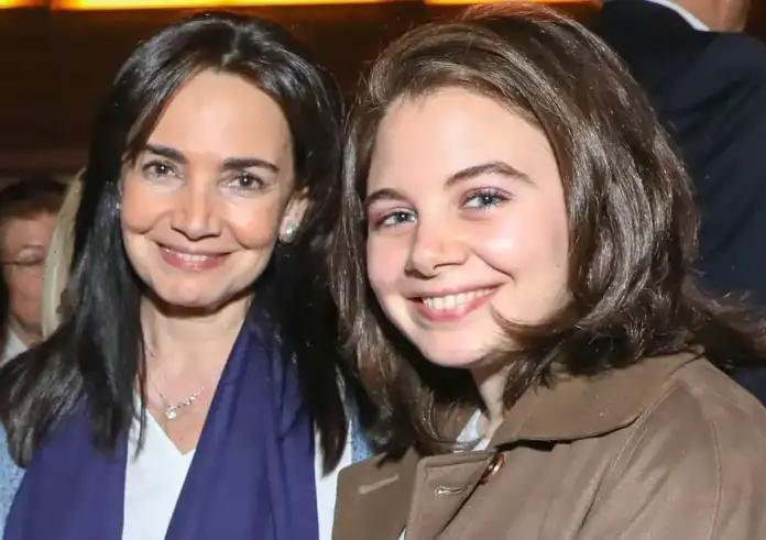 Θλίψη για τον θάνατο της Λένας Σαμαρά. Επί 50 λεπτά προσπαθούσαν να την επαναφέρουν