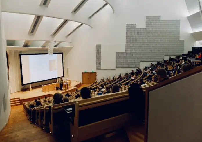 Υπουργείο Παιδείας: Αυτά είναι τα 4 μη κρατικά Πανεπιστήμια που πήραν άδεια λειτουργίας στην Ελλάδα