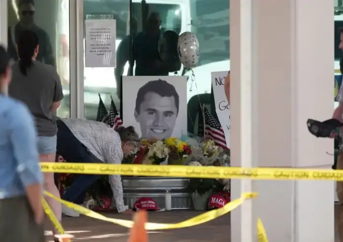 Δολοφονία Κερκ: «Κατέρρευσε, αίμα έτρεχε από τον λαιμό του». «Μια από τις πιο σκοτεινές στιγμές στην ιστορία των ΗΠΑ»
