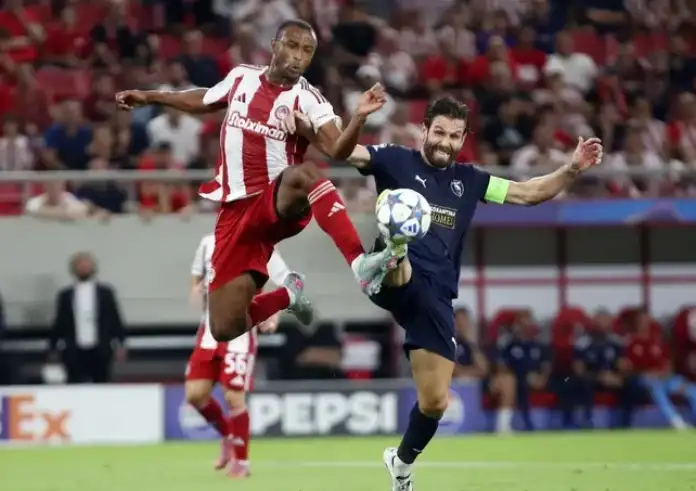 Γκέλα σοκ στο Καραϊσκάκη: Ο Ολυμπιακός κόλλησε στο 0-0 με την Πάφο των 10 παικτών