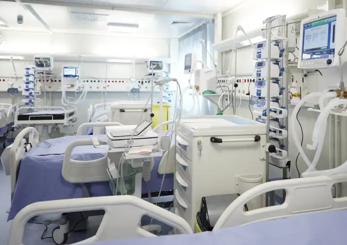 Συναγερμός από το ECDC: Θανατηφόρος μύκητας εξαπλώνεται ραγδαία στα νοσοκομεία της Ευρώπης