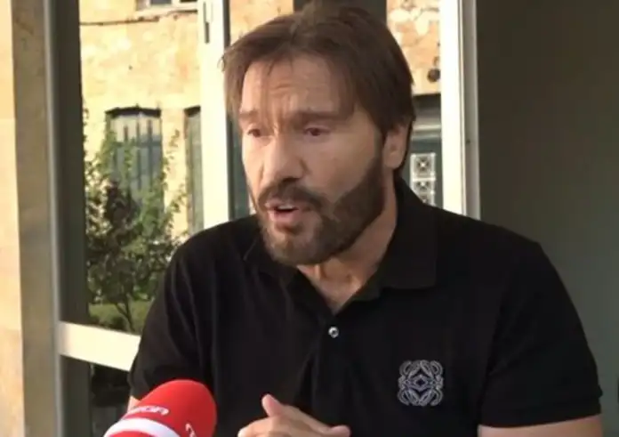 Στράτος Τζώρτζογλου: Ο Γιώργος Μαζωνάκης πλήρωσε από την τσέπη του για να σπουδάσουν παιδιά