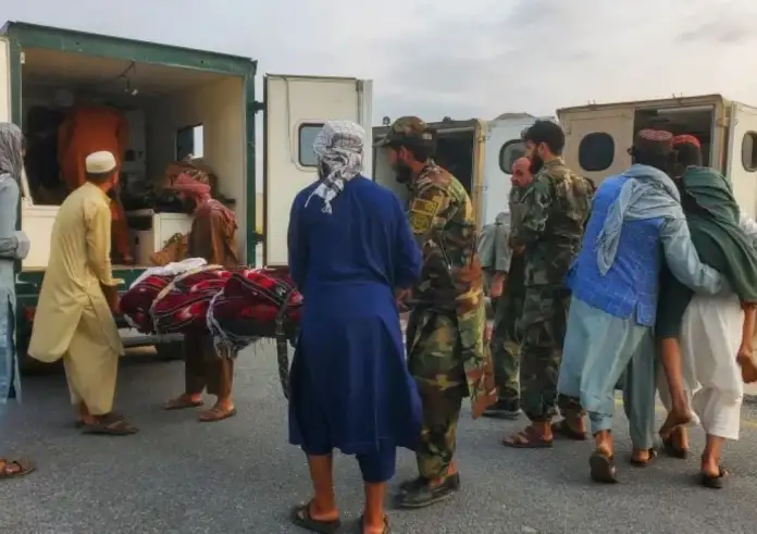 Τραγωδία στο Αφγανιστάν: Πάνω από 800 νεκροί και χιλιάδες τραυματίες από τον σεισμό των 6 Ρίχτερ