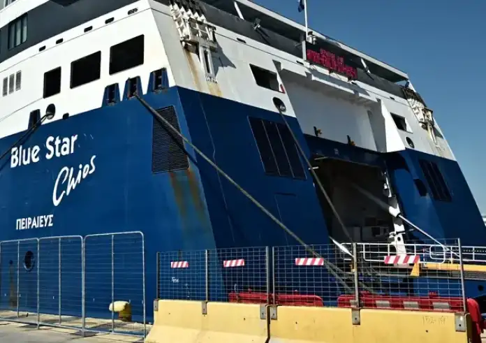 Πειραιάς: Αυτοψία στο Blue Star Χίος μετά τον θάνατο του 20χρονου ναυτικού. 24ωρη απεργία