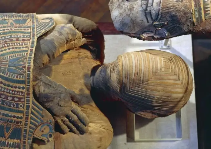 Πονοκεφάλους έχω αλλά μούμια δεν τρώω! Η μακάβρια «θεραπεία» του Μεσαίωνα