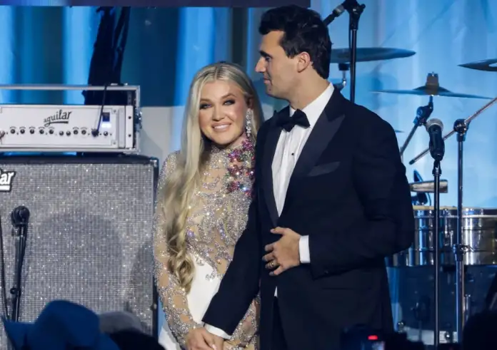 Η Έρικα Κερκ μίλησε δημόσια και μοιράστηκε εικόνες αποχαιρετισμού μετά τη δολοφονία του Τσάρλι Κερκ — Η κληρονομιά του δεν θα χαθεί