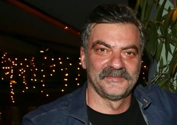 Στάθης Μαντζώρος: Άνοιξε τα μάτια του ο ηθοποιός – «Αποφύγαμε το μοιραίο» λέει ο πατέρας του