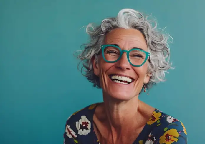 Τέλος στα γυαλιά πρεσβυωπίας; Νέες σταγόνες βελτιώνουν την κοντινή όραση