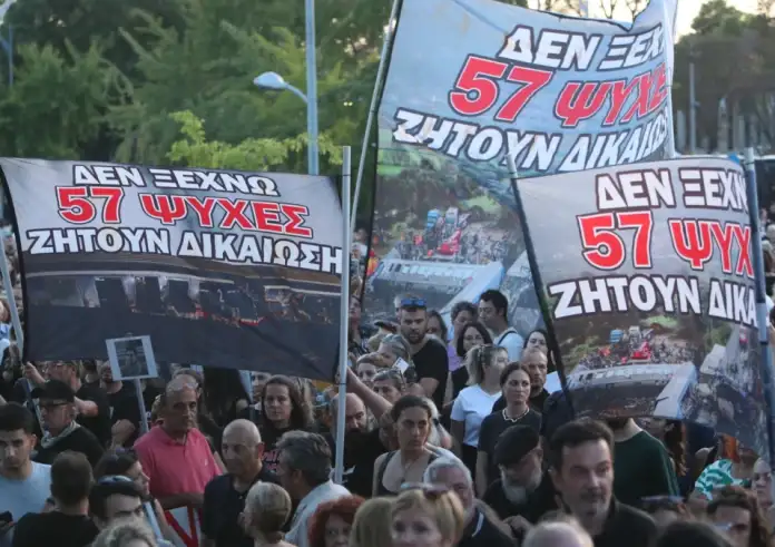 Τέμπη: Ο εισαγγελέας Εφετών Λάρισας προτείνει παραπομπή 36 κατηγορουμένων – Αντιδράσεις από συγγενείς