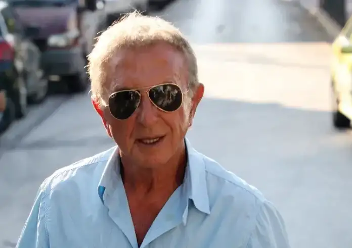 Αργύρης Παπαργυρόπουλος: «Κατάντια, μου έγινε έξωση – Μου πήραν και τα μαγαζιά στο Κολωνάκι»