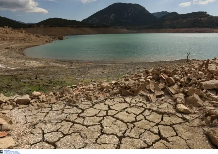 Λειψυδρία: Ανακοινώνονται μέτρα και παρεμβάσεις 2,5 δισ. ευρώ. Στο «κόκκινο» η Αττική