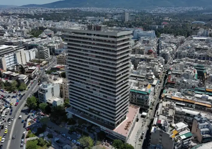 Πύργος Απόλλων: Τι συνέβη με τον 44χρονο που έπεσε στο κενό – Έγκυος στο δεύτερο παιδί η σύζυγός του