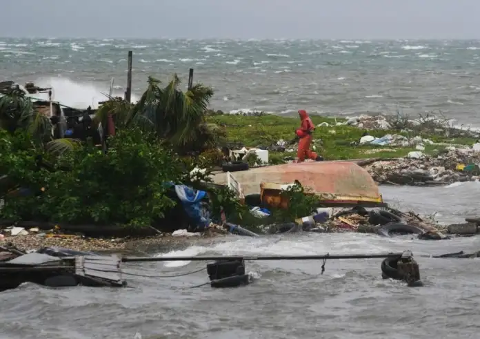 Η Μελίσα σαρώνει την Τζαμάικα: Ο πιο ισχυρός τυφώνας στην ιστορία του νησιού