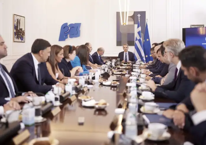 Συνεδριάζει την Τετάρτη το Υπουργικό Συμβούλιο υπό τον Κυριάκο Μητσοτάκη – Στο επίκεντρο μεταρρυθμίσεις και τεχνητή νοημοσύνη