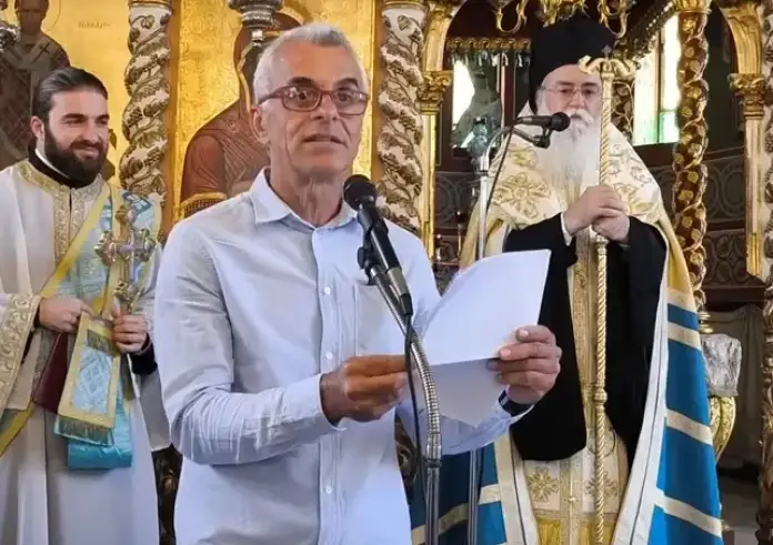 Ένταση στη Ζάκυνθο: Ο Μητροπολίτης Δωδώνης επέπληξε δημόσια διευθυντή σχολείου για την εμφάνισή του