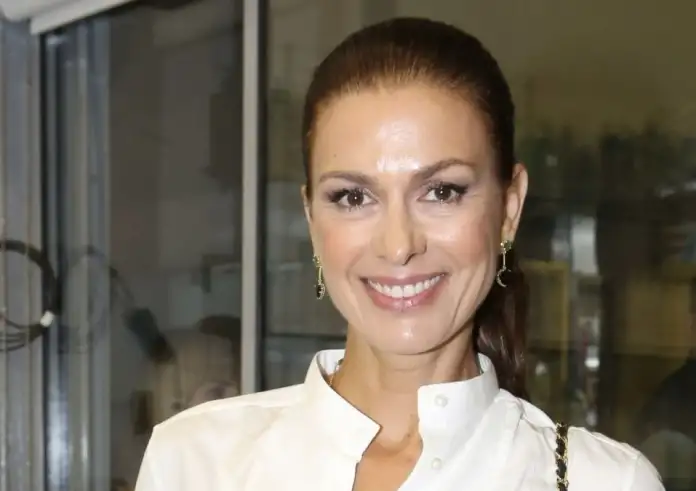 Τζίνα Αλιμόνου: Δεν μου ζήτησε ποτέ συγγνώμη – Η συγκλονιστική περιγραφή της για το περιστατικό ενδοοικογενειακής βίας