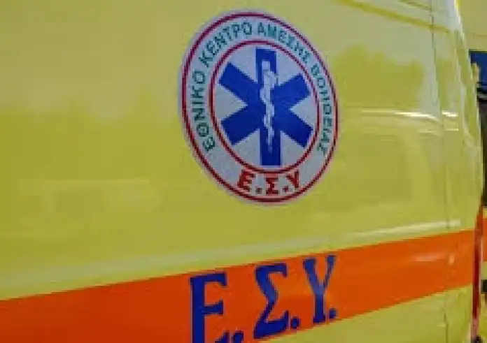 Ίλιον: Σοβαρό τροχαίο με παράσυρση πεζού στη λεωφόρο Θηβών – Στο νοσοκομείο δύο τραυματίες