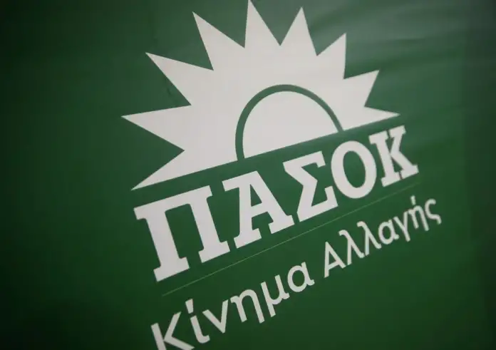 Παραιτήθηκε ο Γιώργος Παπαβασιλείου από το γραφείο Ανδρουλάκη – Οι παλιές αναρτήσεις για Μητσοτάκη που προκάλεσαν θύελλα στο ΠΑΣΟΚ