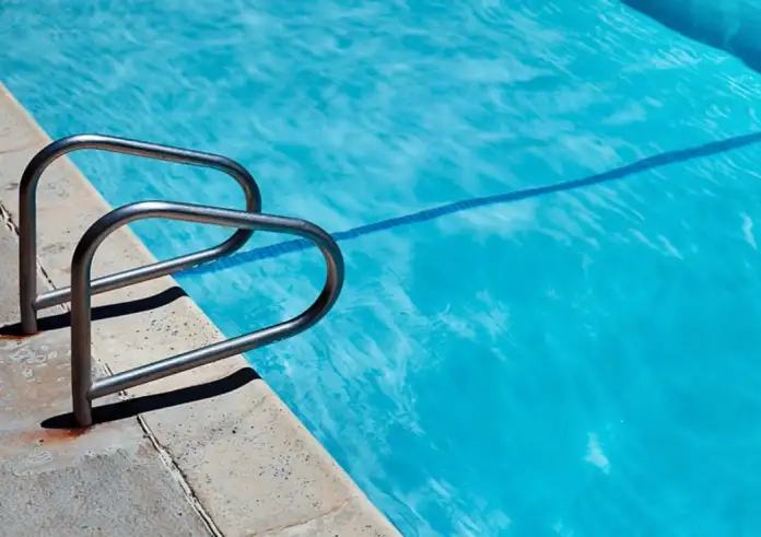 Ρόδος: Μάχη για τη ζωή του δίνει το 2,5 ετών κοριτσάκι που βρέθηκε αναίσθητο σε πισίνα