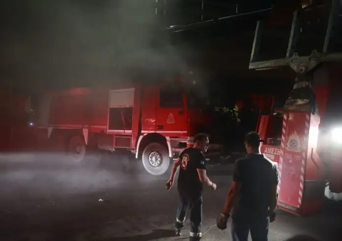 Μαρούσι: Φωτιά στα Jumbo – Εντοπίστηκαν υπολείμματα εκρηκτικού μηχανισμού