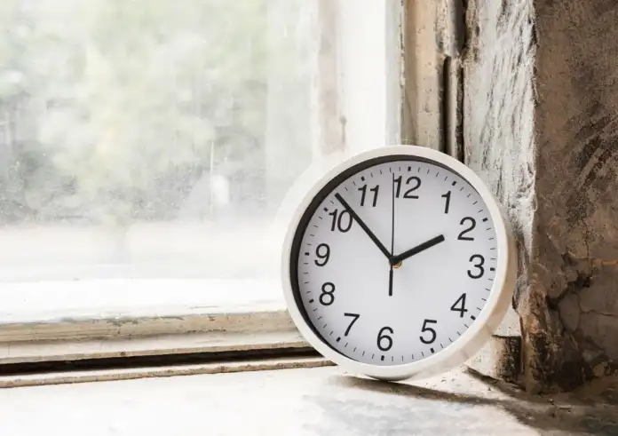 Αλλάζει η ώρα την Κυριακή 26 Οκτωβρίου – Τι θα ισχύσει φέτος και γιατί οι επιστήμονες ζητούν να σταματήσει η αλλαγή