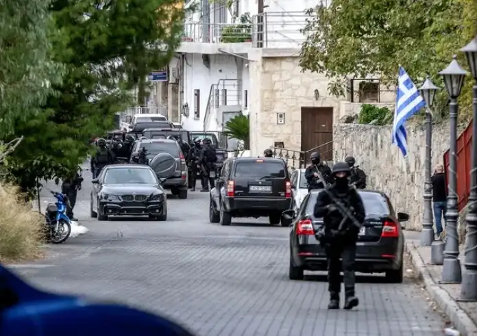 Νέα ανατροπή: Η 56χρονη σκοτώθηκε από σφαίρα – Αναβολή στην κηδεία του 39χρονου