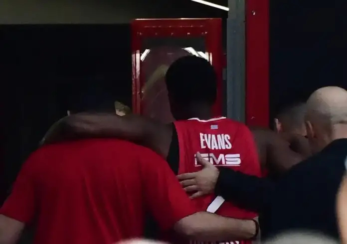 Κίναν Έβανς: Συγκλονίζει το μήνυμα του Αμερικανού μετά τη ρήξη αχίλλειου – «Ώρα να επιστρέψω στη δουλειά»