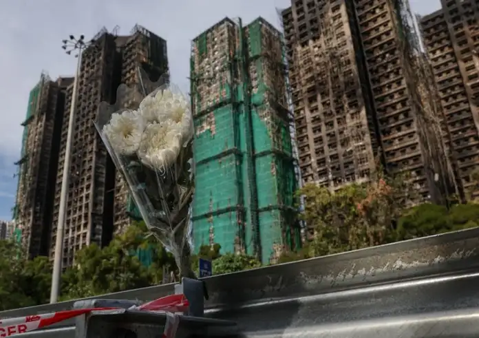 Χονγκ Κονγκ: 128 νεκροί και 200 αγνοούμενοι – Οι ένοικοι είχαν προειδοποιήσει για τους κινδύνους