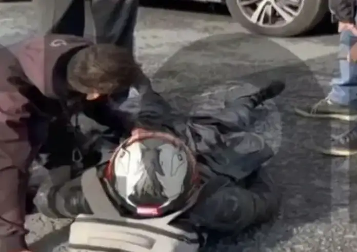 Διπλό τροχαίο στην Κηφισίας: Οδηγός υπέστη εγκεφαλικό εν κινήσει – Χάος στην κυκλοφορία