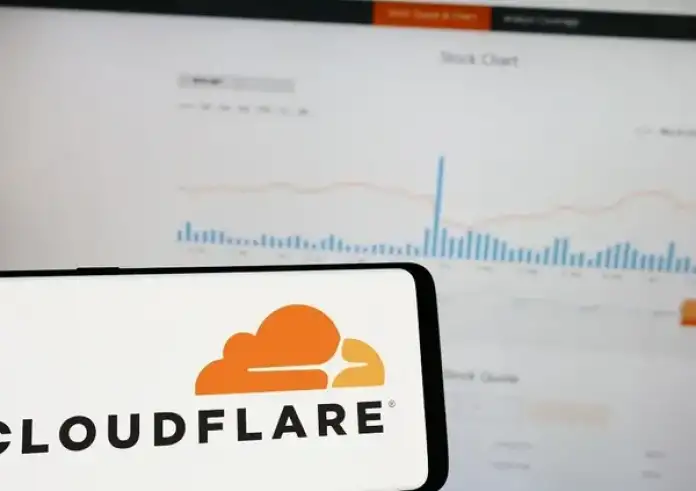 Παγκόσμιο Internet Blackout: Κατέρρευσαν Ιστοσελίδες και το X – Τι Συνέβη με την Cloudflare  