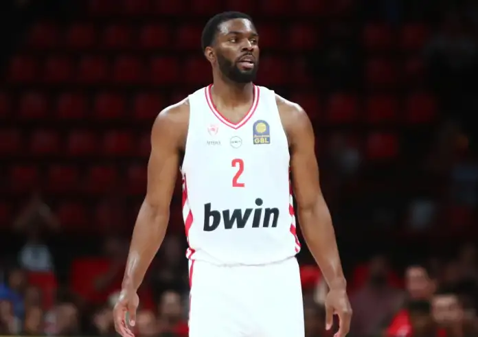 Ολυμπιακός – Καρδίτσα 102-82: Ντεμπούτο–υπόσχεση από τον Κίναν Έβανς στο ΣΕΦ