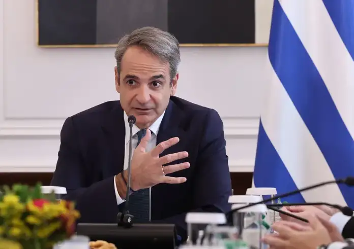 Στο Λονδίνο ο Μητσοτάκης: Κρίσιμες επαφές με funds που διαχειρίζονται 30 τρισ. δολάρια