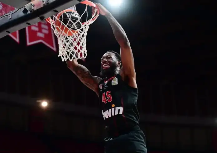 Με φόρα ο Ολυμπιακός: Εύκολη νίκη 103-87 επί του Ηρακλή στο ΣΕΦ