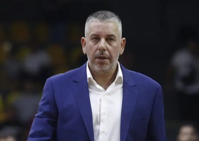 Παπαθεοδώρου: Το ελληνικό μπάσκετ είναι κουκλοθέατρο – Είμαστε μέρος θεατρικής παράστασης